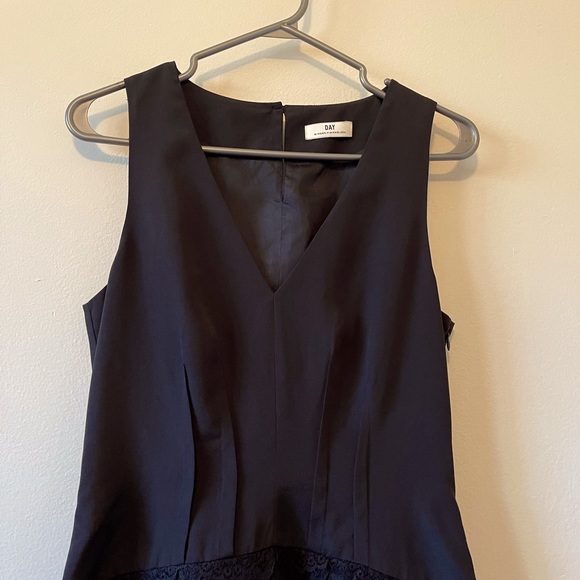 DAY BIRGER ET MIKKELSEN - V-Neck Midi Length Dress, Size S (US 4) (DK 34) - Picture 3 of 9